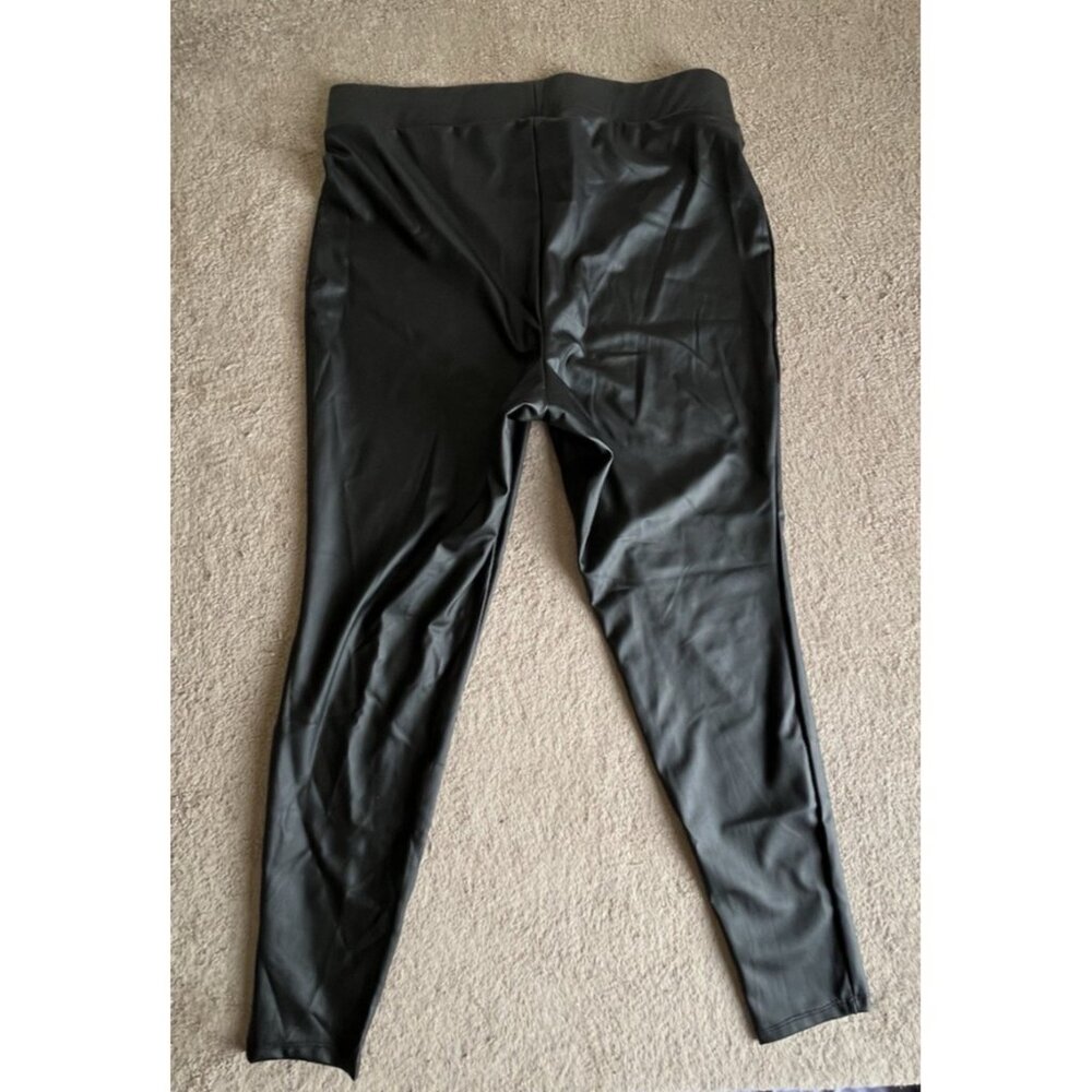 Torrid Faux Leather Moto Leggings NWT 2X 18 20 Black High Rise - Picture 4 of 12